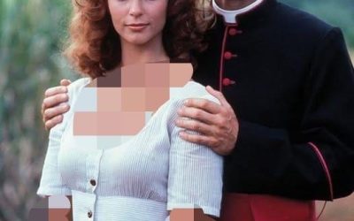 El are 89 de ani, iar ea 66! Vedeți cum arată Maggie și Ralph, vedetele din „Singin’ in the Blackthorn Grove”, patruzeci de ani mai târziu – detalii în comentarii. 👇👇👇 În ciuda vârstei înaintate, „Părintele Ralph” încă urmărește o carieră în cinematografie, iar colega sa de platou și-a anunțat retragerea, fără să-și mai facă griji pentru imaginea ei. 💔 Vedeți în comentarii cum a îmbătrânit Maggie fără a recurge la chirurgie plastică. 🤫👇📌📌📌