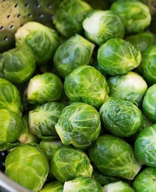 Sincer, mănâncă cineva aici cu adevărat varză de Bruxelles?