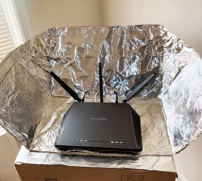Pune folie de aluminiu în spatele routerului Wi-Fi și mulțumește-mi mai târziu